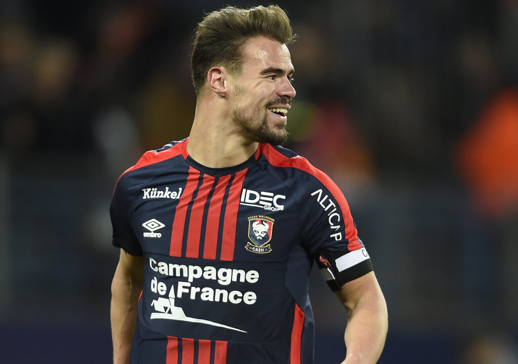 Damien Da Silva sous le maillot du Stade Malherbe, une image qui appartient au passé. Samedi, c'est avec les couleurs de Rennes que le défenseur franco-portugais effectuera son retour à d'Ornano.