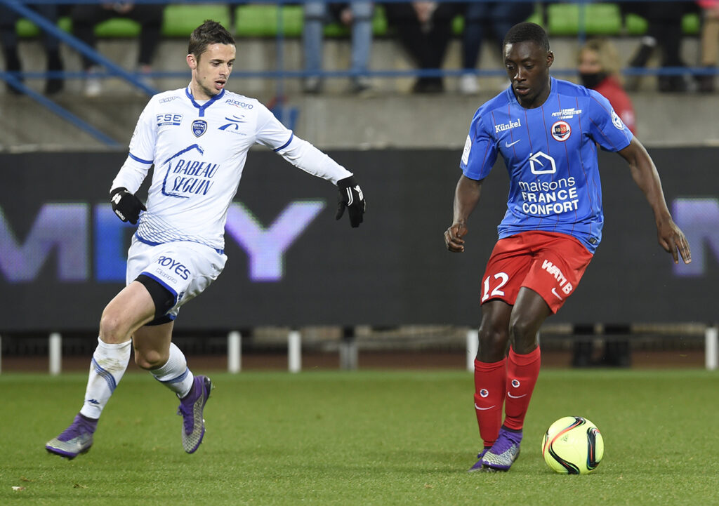 Révélé sous le maillot de Troyes entre 2014 et 2016, Jessy Pi a été formé à Monaco ; un club avec lequel il a remporté la Coupe Gambardella en 2011 avec un certain... Dennis Appiah.