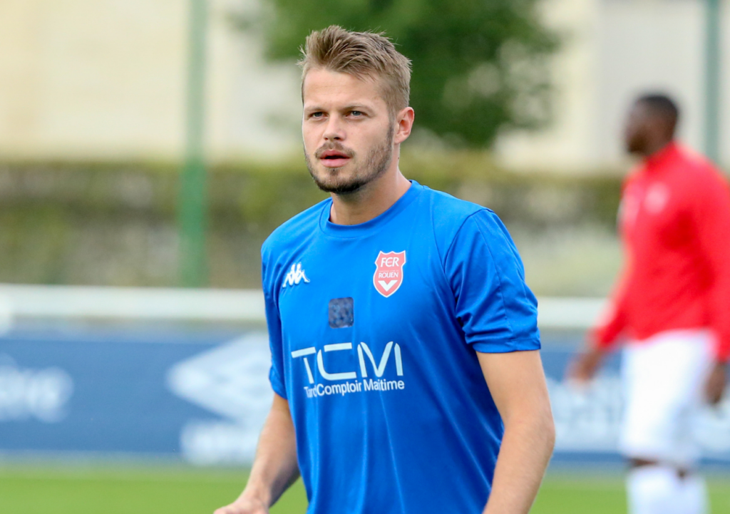 Arthur Dallois a quitté Vire pour Rouen l'été dernier et salue le hasard qui lui permet de retrouver son ancien club en Coupe de France ce dimanche. ©Damien Deslandes