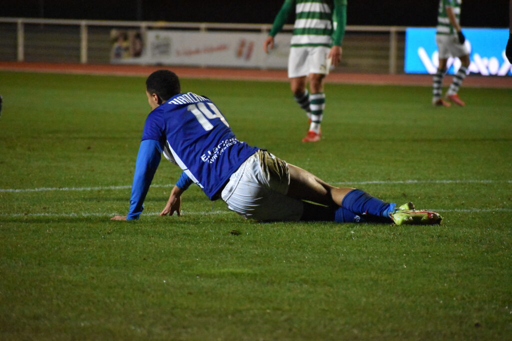 Florian Bianchini et ses partenaires n'auront pas trouvé l'inspiration face à une équipe sedanaise bien organisée et robuste défensivement. ©Photo d'archives