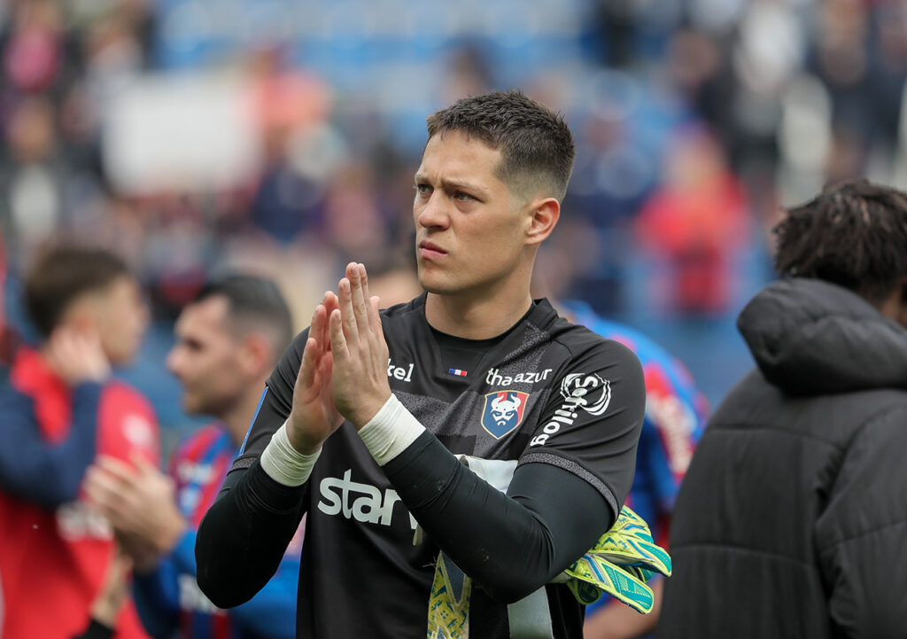 Titulaire contre Amiens et Auxerre, rentré à la mi-temps face au Paris FC, Sullivan Péan a l'occasion de prouver en cette fin de saison à Stéphane Moulin qu'il peut lui faire confiance. ©Damien Deslandes