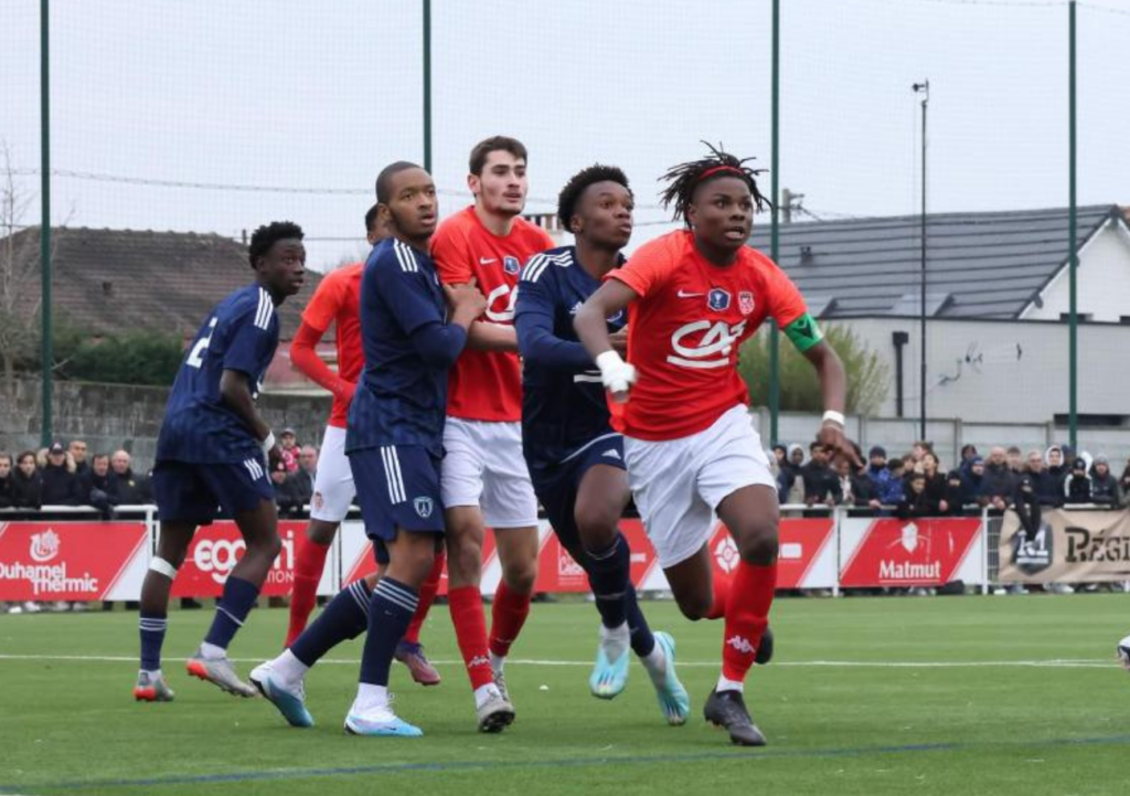 Les U18 du FC Rouen ont pour ambition d'atteindre le niveau U19 Nationaux la saison prochaine. Pour cela, il faudra sans doute résister à QRM ce week-end. ©Yann Angèle/FC Rouen 1899