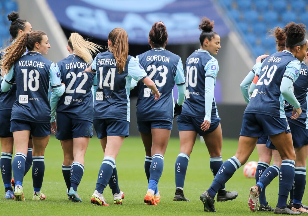 Nouveau coach avec la nomination de Romain Djoubri, staff renouvelé quasiment à 100%, neuf recrues sur un groupe de 22 joueuses... Le visage de la section féminine du HAC a beaucoup changé à l'intersaison. ©HAC