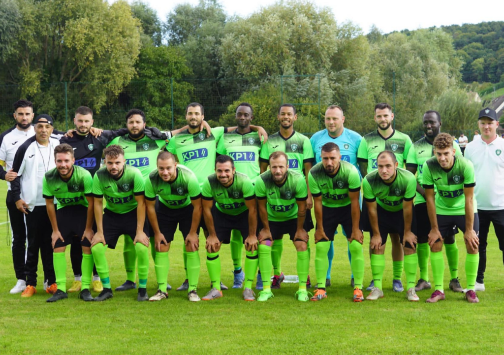 En éliminant Caudebec, club de Régional 2, au deuxième tour de la Coupe de France, Tourville-la-Rivière, club de Départemental 1, a fait dans l'inédit. ©FC Tourville-la-Rivière