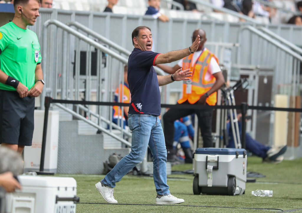 Pour son dernier match à d'Ornano à la tête du Stade Malherbe, Stéphane Moulin dispose d'un effectif au complet à l'exception de Hianga'a Mbock (blessé). ©Damien Deslandes