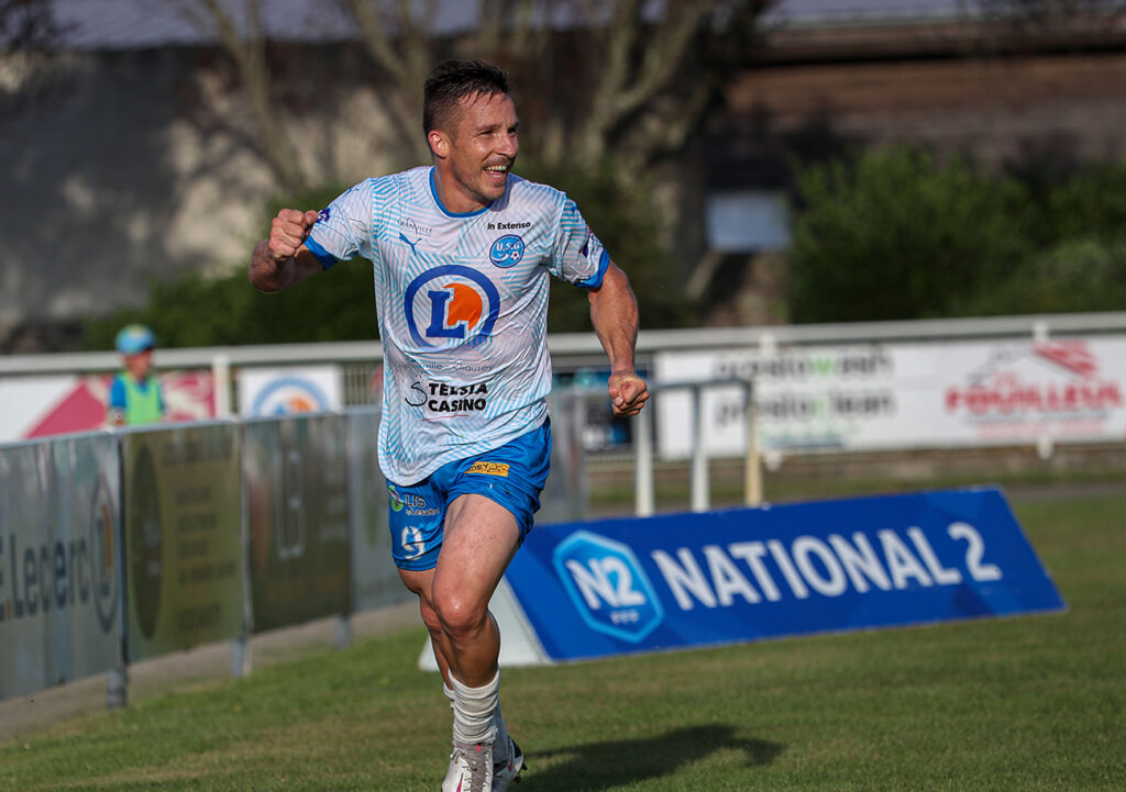 D'une tête plongeante au second poteau sur un centre de Sacha Lemarié, Vincent Créhin a ouvert le score juste avant le repos. ©Damien Deslandes