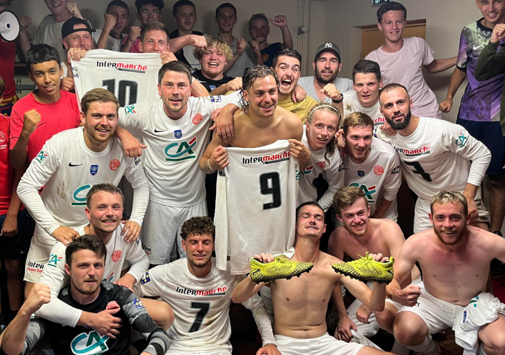 La joie était de mise dans les vestiaires pour les Lillebonnais après leur succès contre Offranville au 4e tour de la Coupe de France. ©USL