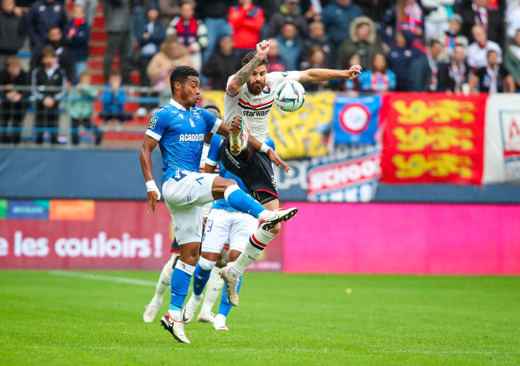 Malgré une prestation plus courageuse au retour des vestiaires, Quentin Daubin a illustré les difficultés techniques d'un Stade Malherbe clairement un ton en dessous de l'AJ Auxerre. ©Damien Deslandes