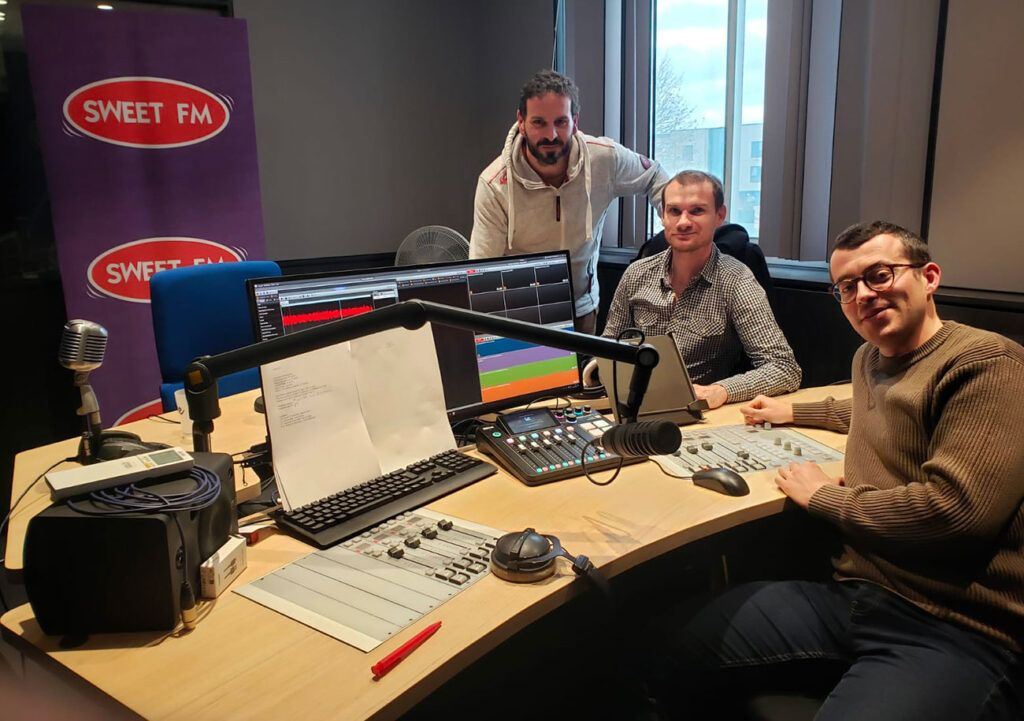 Autour de Joris Marin (Sweet FM), les journalistes Gaëtan Briard (Ouest France) et Mathieu Billeaud (Foot Normand) ont débattu sur la crise traversée par le Stade Malherbe.