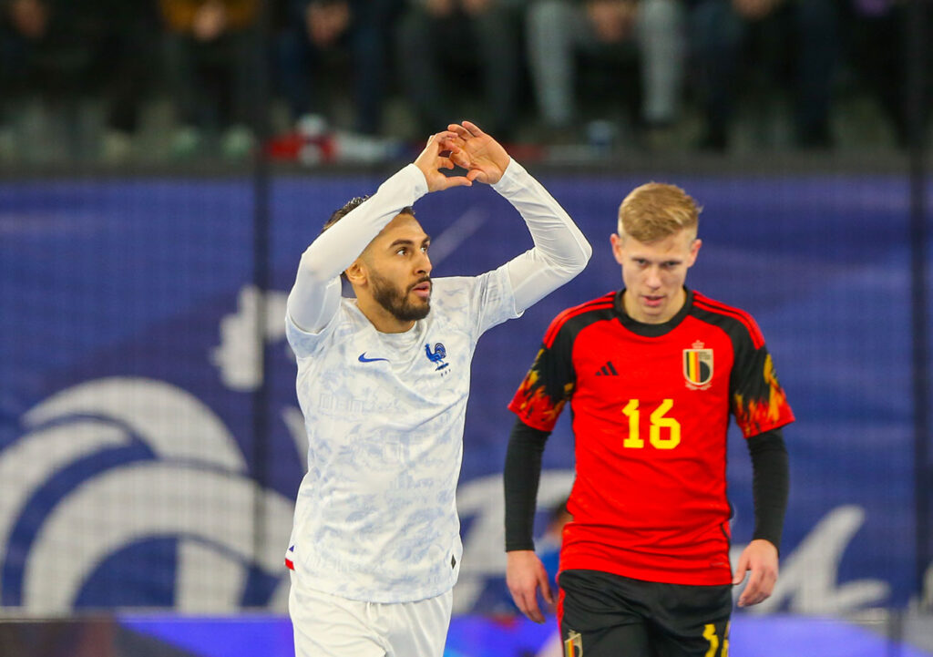 Après une entame laborieuse, les Bleus du futsal ont conquis le Palais des Sports de Caen. ©Damien Deslandes