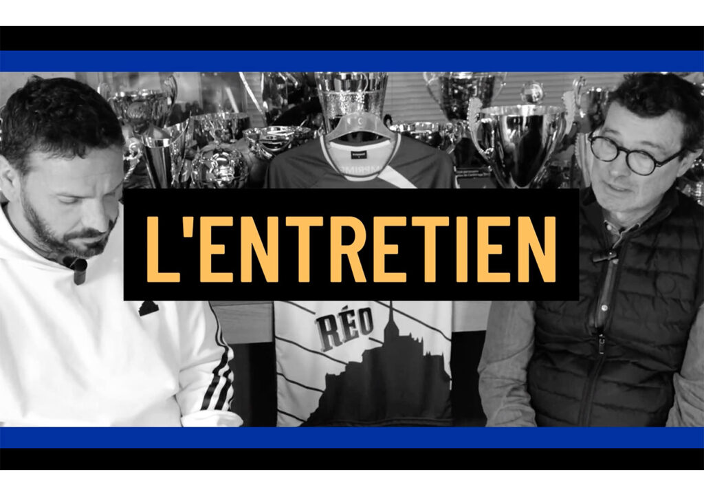 Michel Audrain, le nouvel entraîneur de l'US Avranches (N1), est l'invité du deuxième épisode de l'Entretien, avant le rendez-vous décisif dans la course au maintien contre le FC Rouen.