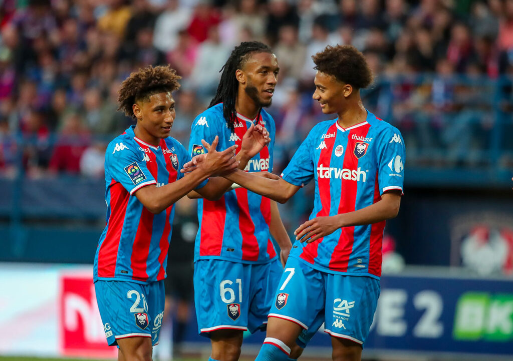 Noé Lebreton, Brahim Traoré et Tidiam Gomis : le visage de la jeunesse conquérante du Stade Malherbe. Reste à savoir combien évolueront encore sous le maillot « Rouge et Bleu » la saison prochaine ? ©Damien Deslandes