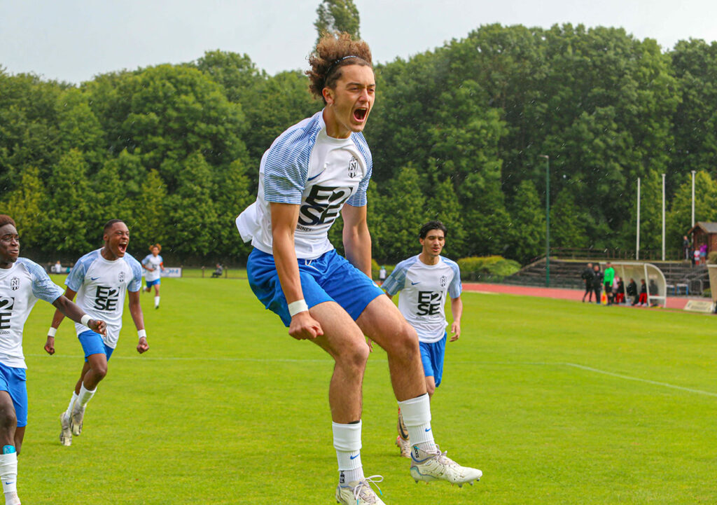 Les « Diablotins » peuvent exulter. Avec cette victoire en Coupe de Normandie, ils ont offert la plus belle des sorties à leur entraîneur Julien Daviet pour sa dernière sur le banc rouennais. ©Damien Deslandes