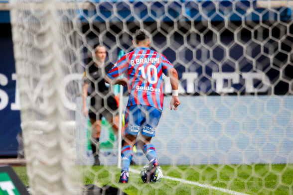 L2. J1 - SM Caen / Paris FC 0-2 ©Damien Deslandes