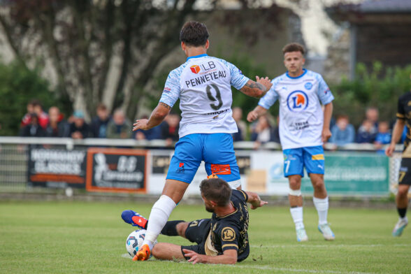 N2. J2 - US Granville / US Avranches 0-1 ©Damien Deslandes