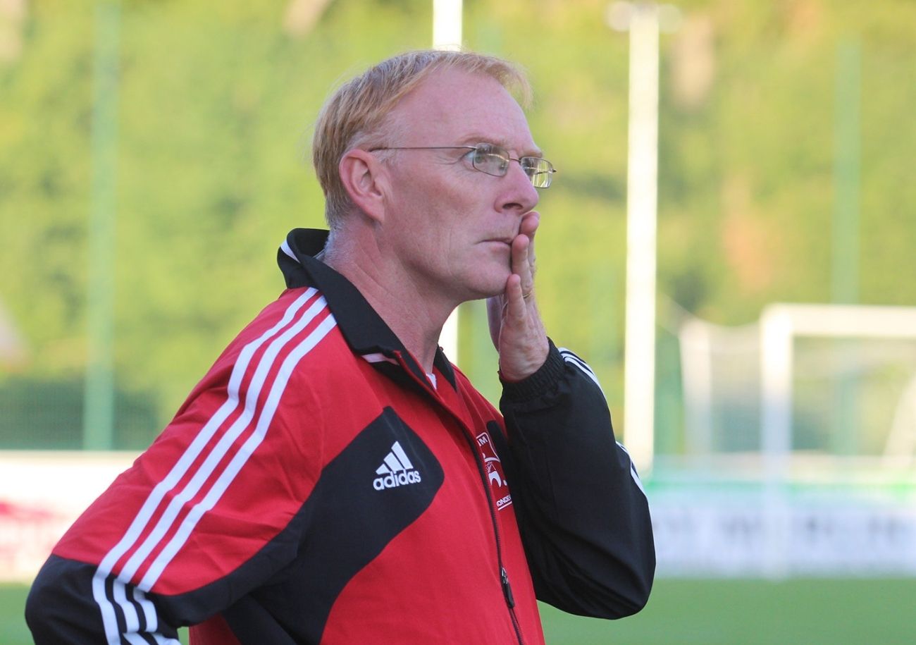 Après une première expérience en tant qu'éducateur dans la maison Rouge et Bleu entre 1998 et 2003, Laurent Lesgent effectue son retour au centre de formation du Stade Malherbe.