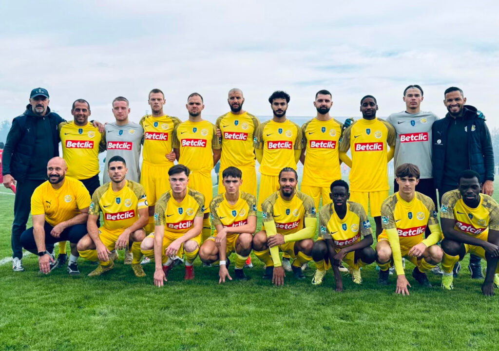 Pour rivaliser avec La Mos (R1), le FC Pays Aiglon (R3) s'appuyer, entre autres, sur la complémentarité de son duo d'entraîneurs : le meneur d'hommes Mehdi Afif et le tacticien Hugo Dupont.