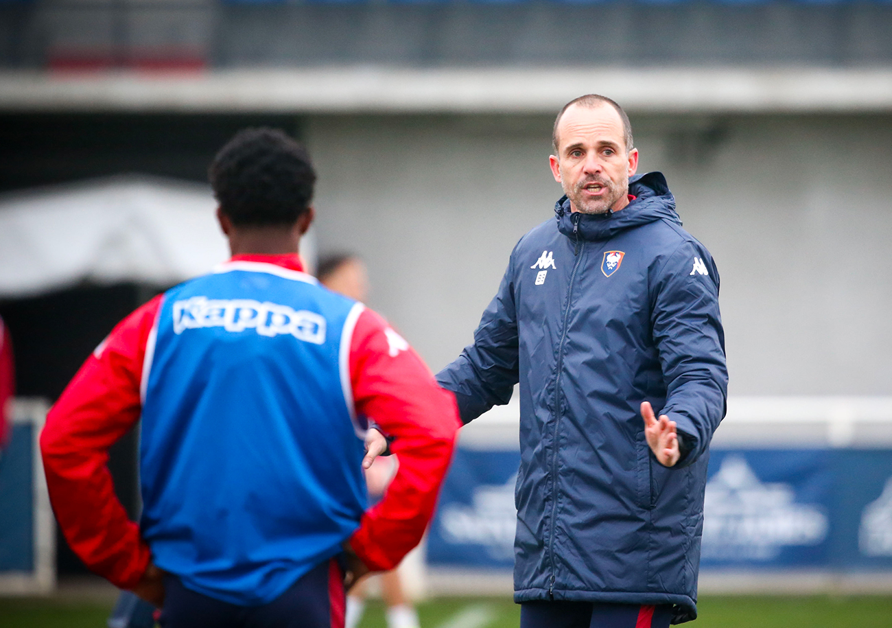 Le président Ziad Hammoud a indiqué que Bruno Baltazar avait signé un contrat d'un an et demi avec le Stade Malherbe. ©Damien Deslandes