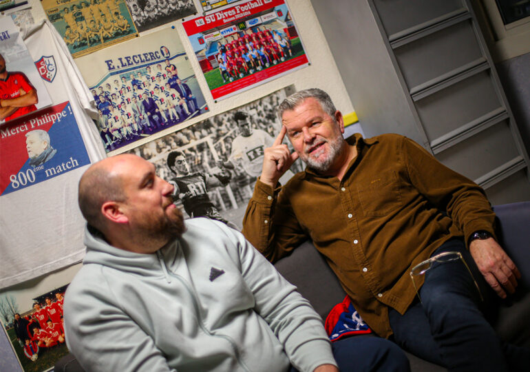 Julien Le Pen et Philippe Clément réunis dans le bureau du second au Stade Heurtematte. ©Damien Deslandes