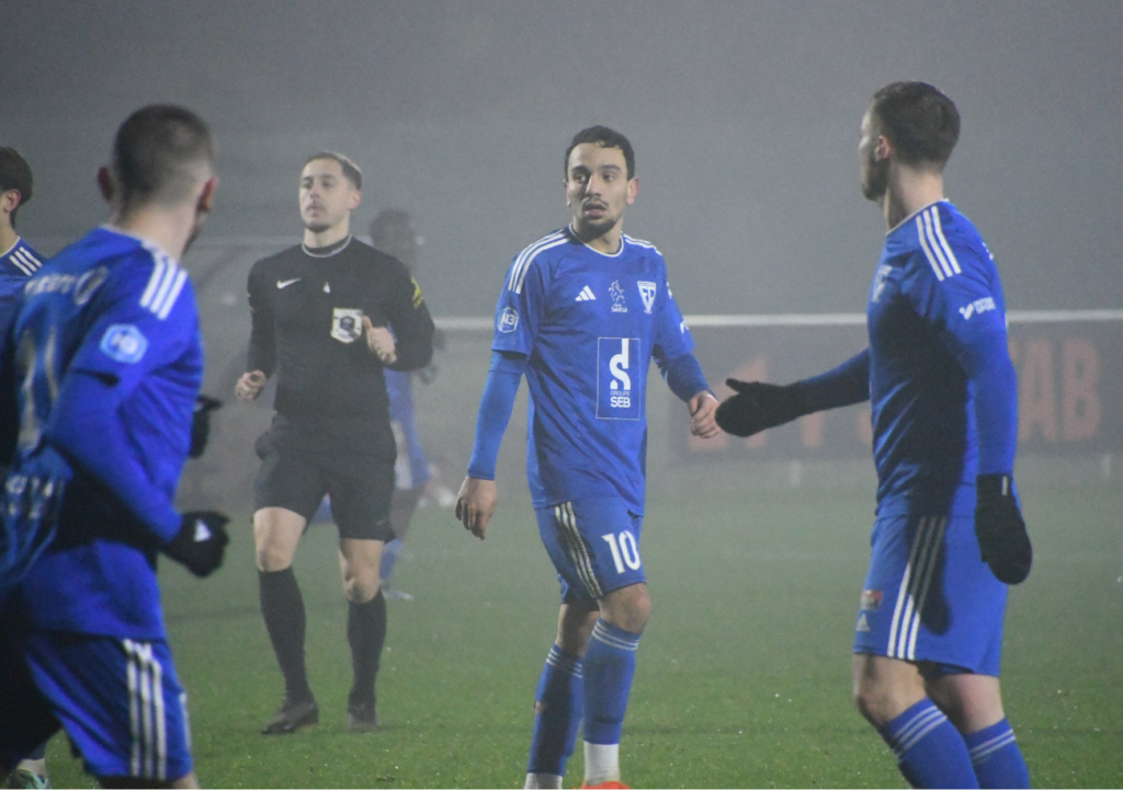 Le FC Saint-Lô est actuellement dans le brouillard et tâchera d'en sortir dès samedi contre l'AF Virois. ©FC Saint-Lô Manche